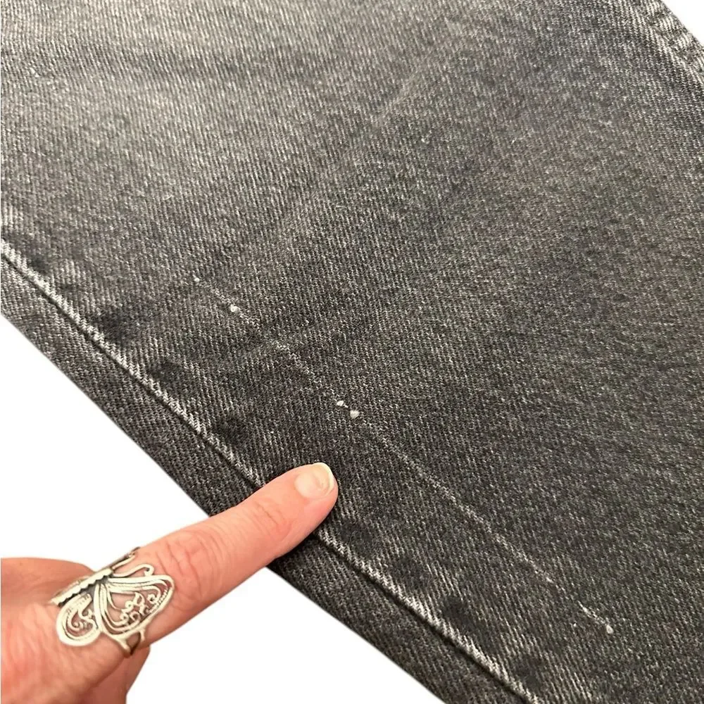 Vintage Levi’s 550 Made in Canada Men's Black Washed Straight-Leg Jeans W29 L30
